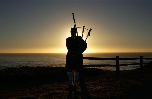 Bagpiper1